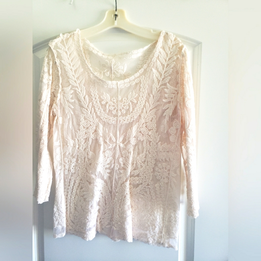 Lace Top. Missing tags or size tag.